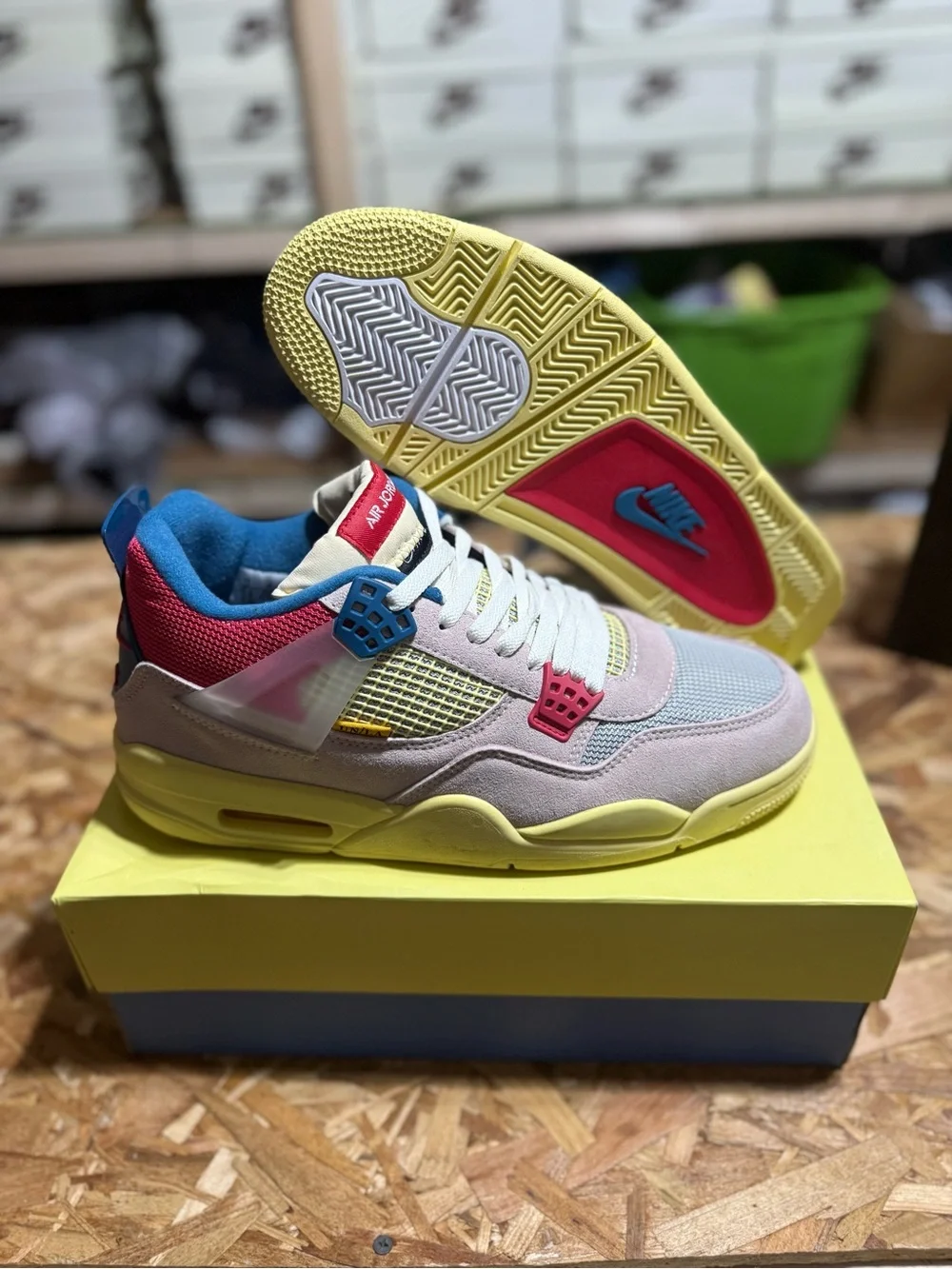 Air Jordan 4 Retro UNLA ‘Guava Ice’